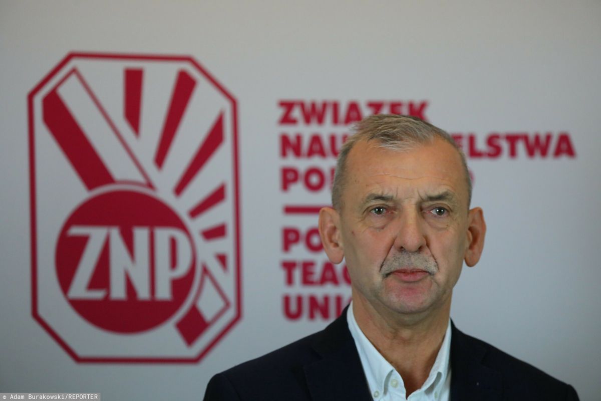 Prezes ZNP Sławomir Broniarz działania prezydenta Andrzeja Dudy określił jako niepotrzebne
