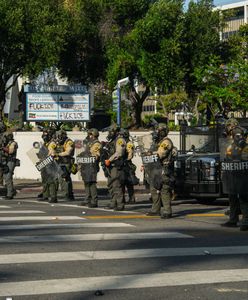 Stan nadzwyczajny w Los Angeles. Odpowiedź na obławy na imigrantów