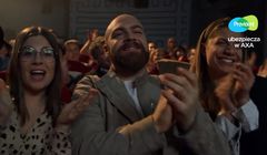 Rodzice przepełnieni dumą w wizerunkowej kampanii Provident Polska i AXA