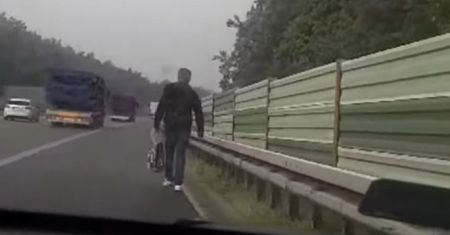 32-latek ryzykował życiem. Łapał "stopa" na autostradzie
