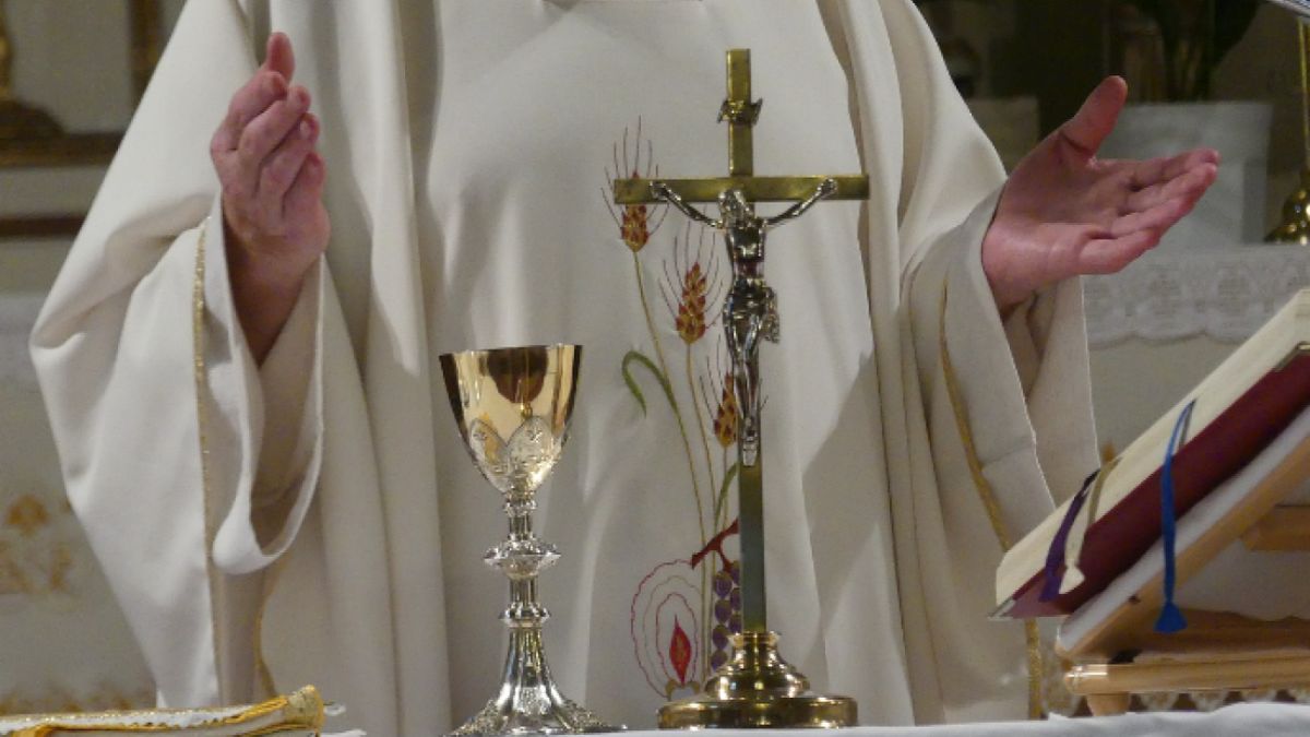 Wraca sprawa księdza, który miał dotykać dzieci w niewłaściwy sposób