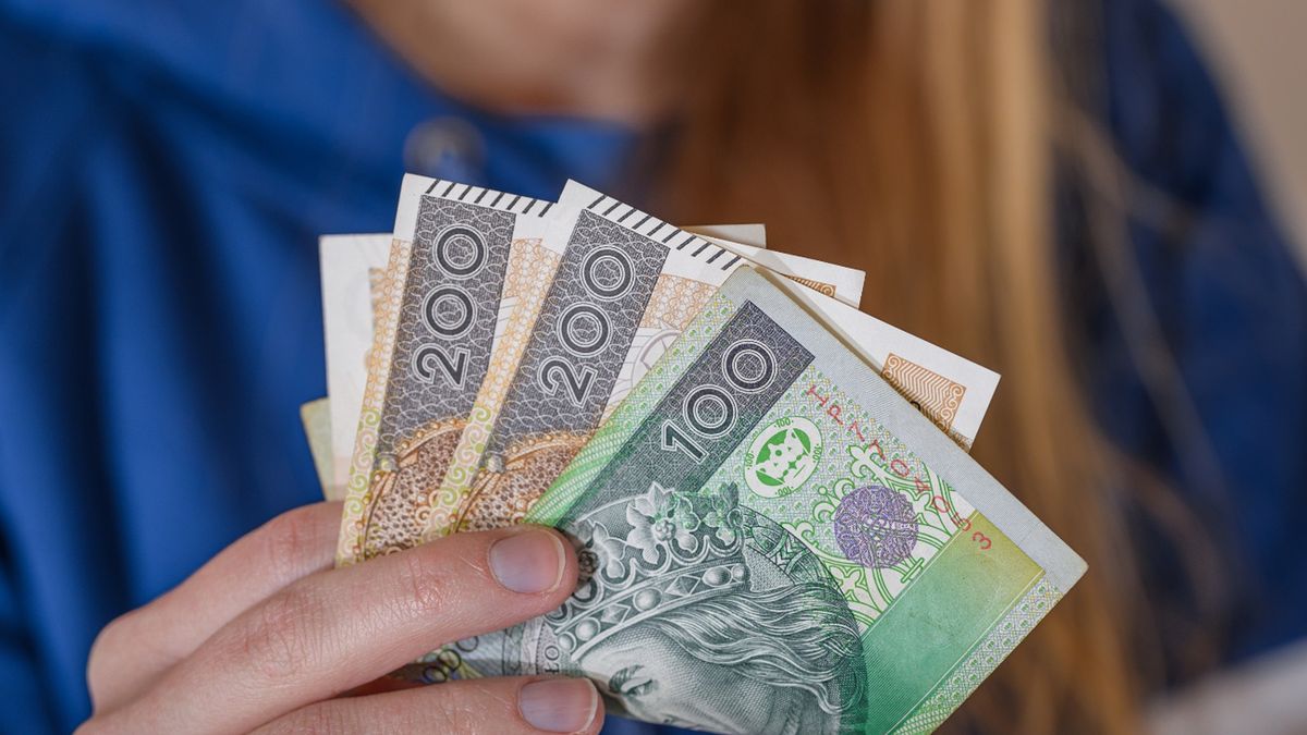 Zmiany w wypłatach 800 plus w marcu 2025 r.