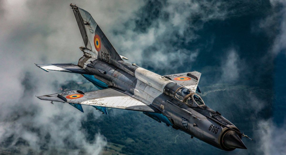 Rumuni nie chcą ich złomować. Co można zrobić ze starego MiG-21?
