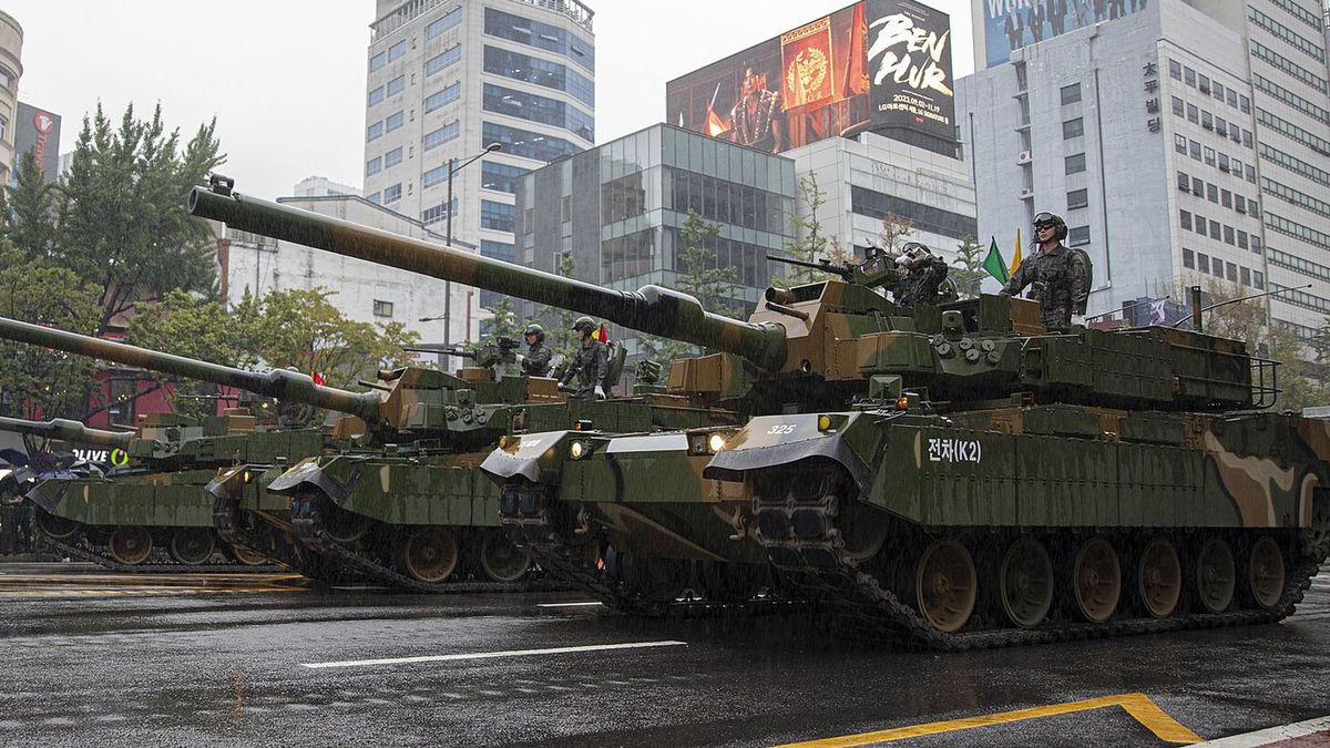 K2 Black Panther podczas parady Sił Zbrojnych Korei Południowej