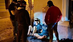 Bydgoszcz. Z nożem w ręku napadali na przechodniów