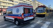 Awantura o kasownik w warszawskim tramwaju. 50-latek w szpitalu