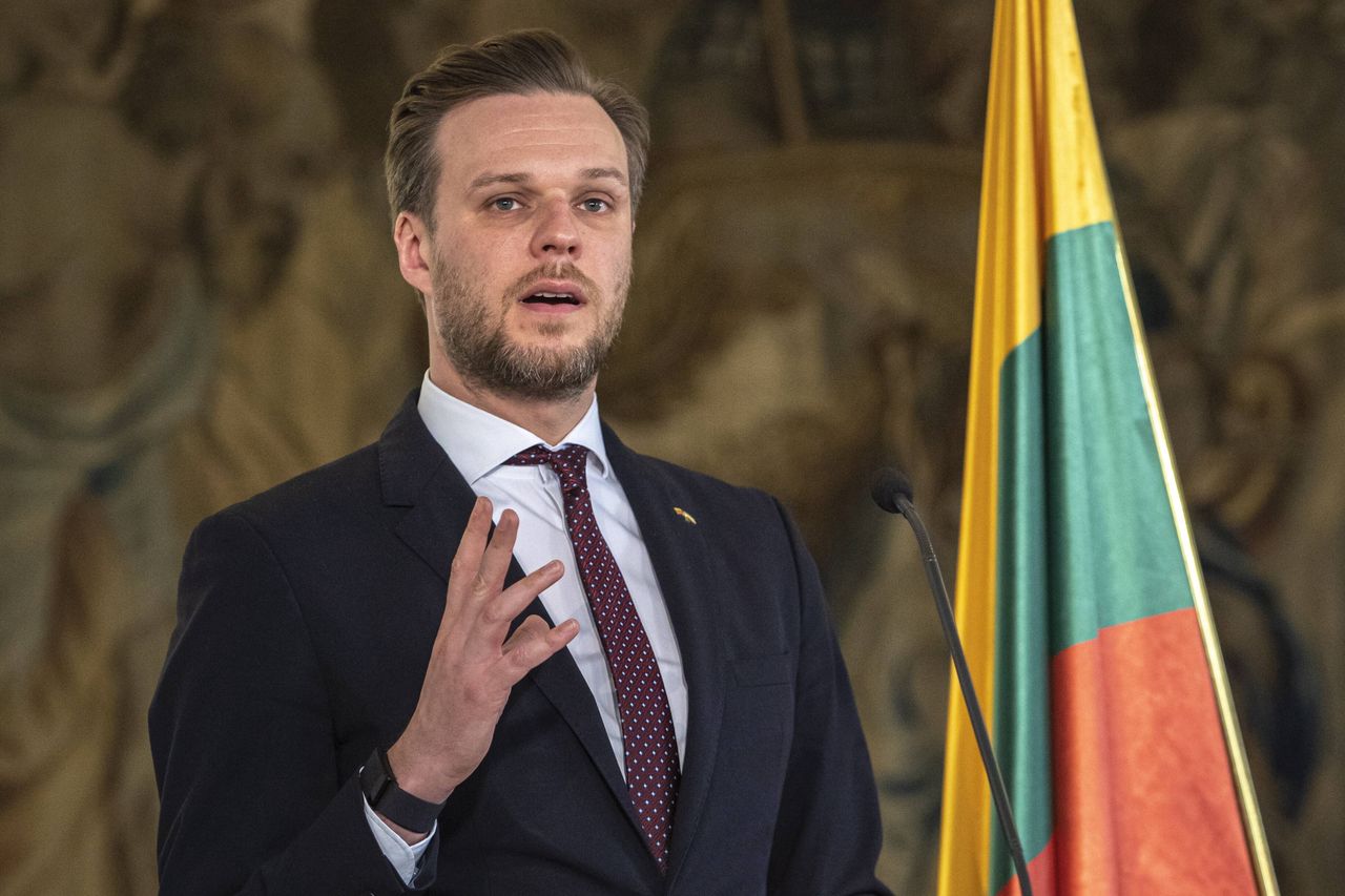 Litwa wydala ambasadora Rosji. "Przerażająca masakra w Buczy"