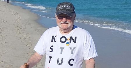 Wałęsa na plaży w Miami. "Tak powinna wyglądać emerytura"