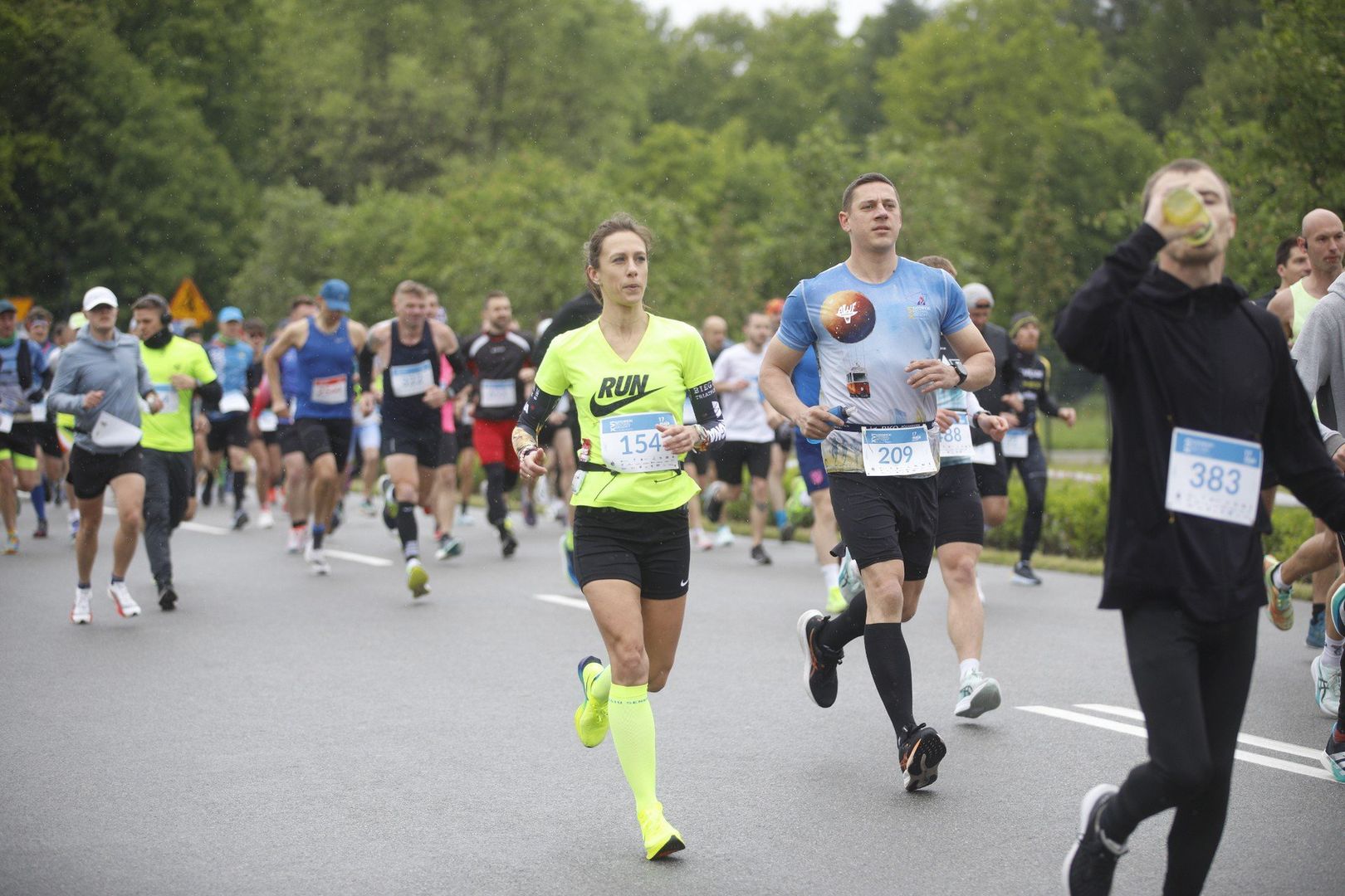PKO Katowicki Półmaraton przyciągnął na start tłumy biegaczy