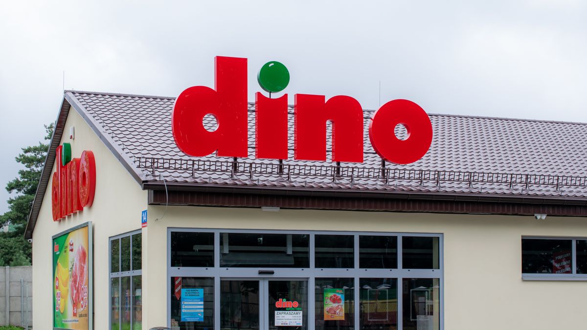 Dino proponuje promocje.