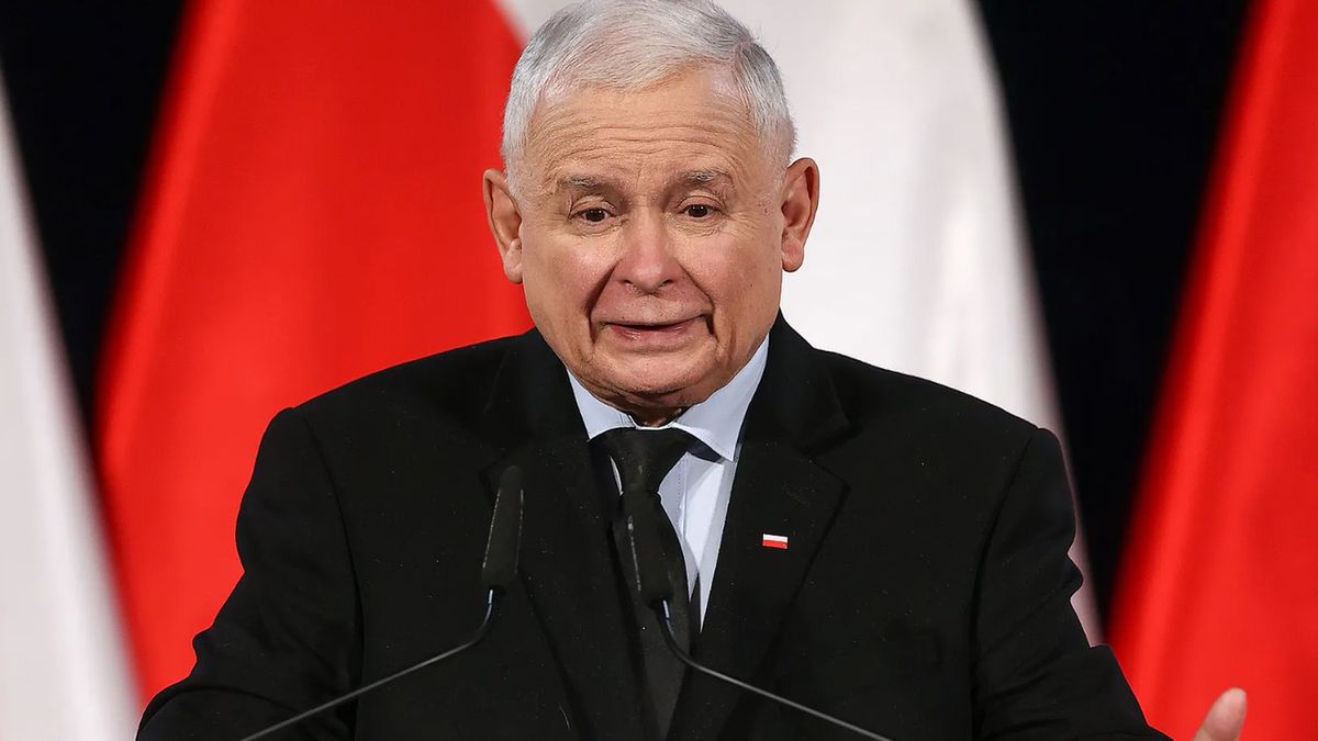 Wizytę Jarosława Kaczyńskiego zapowiedział nawet... proboszcz