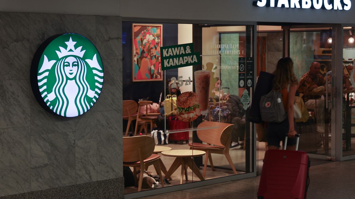 Warszawa Centralna Station
Starbucks cafe is seen at the Warszawa Centralna railway station in Warsaw, Poland on August 16, 2024. (Photo by Jakub Porzycki/NurPhoto via Getty Images)
NurPhoto
photography, Warsaw, city, transportation, public transit, hospitality, central station, train, railway, August 16, Jakub Porzycki, business, station, rail, branding, location, travel, infrastructure, customer service, railstation, Starbucks Coffee, city center, European cities, Starbucks, 2024, coffee, news, chain, Warszawa Centralna, retail, news agency, cafe, polish, photographer, logo, international, beverages, date, urban, NurPhoto, transport, tourism., central, company, Poland, railway station, commercial establishment
