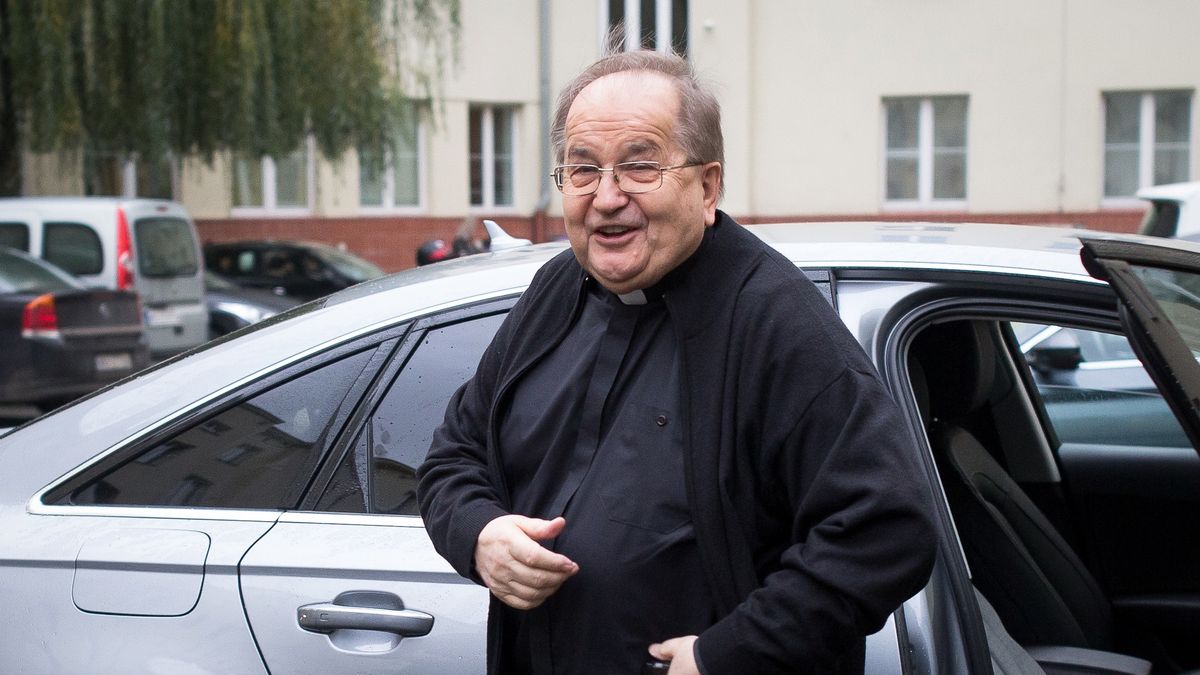 tadeusz rydzyk ksiadz kosciol