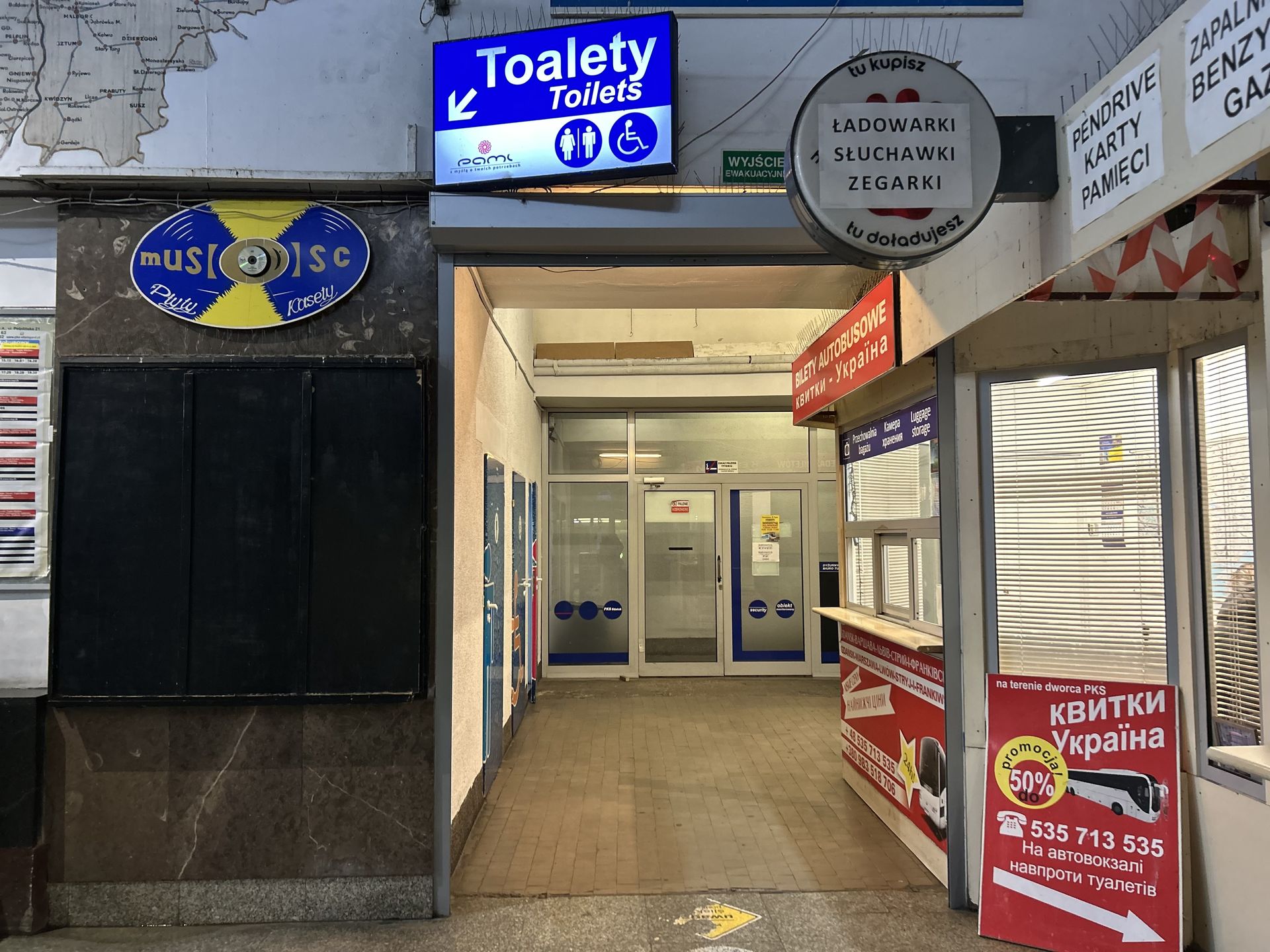 Dworzec PKS w Gdańsku od lat popadał w ruinę