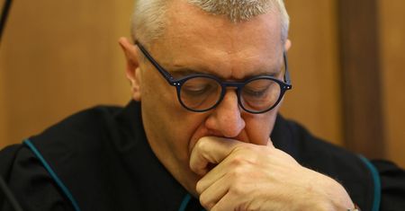 Wrzawa po wpisie Giertycha. "Takie tweety nie powinny się pojawiać"