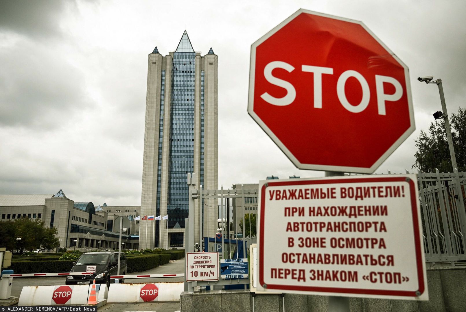 Polacy są gotowi ponieść wysoką cenę za ukaranie Rosji. Jest sondaż