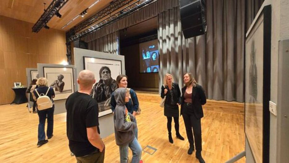 Wernisaż wystawy „LOOK AT ME” Macieja Mańkowskiego