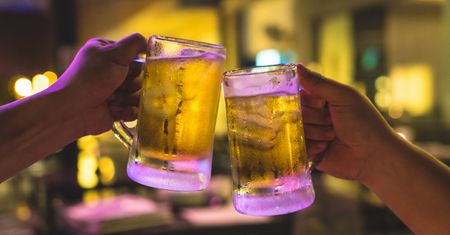 Mężczyźni powinni rzucić alkohol pół roku przed planowaniem dziecka