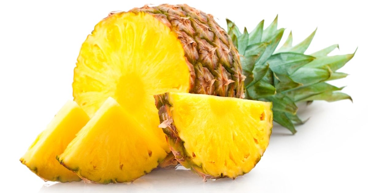 Nie uwierzysz co się stanie, kiedy codziennie będziesz jeść ananasa. Jego właściwości są po prostu cudowne!