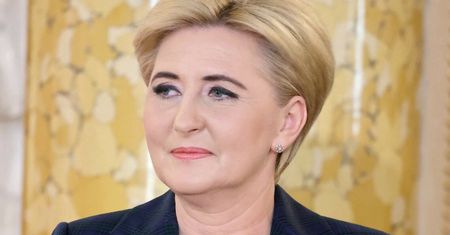 Nosi zamiast jesiennego płaszcza. Trend prosto z wybiegów