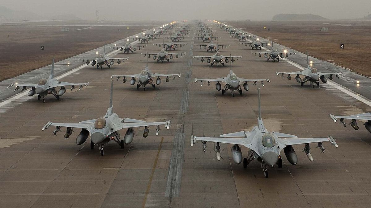 F-16, zdjęcie poglądowe