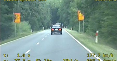 Blisko 180 na liczniku BMW. Za kierownicą 16-latek
