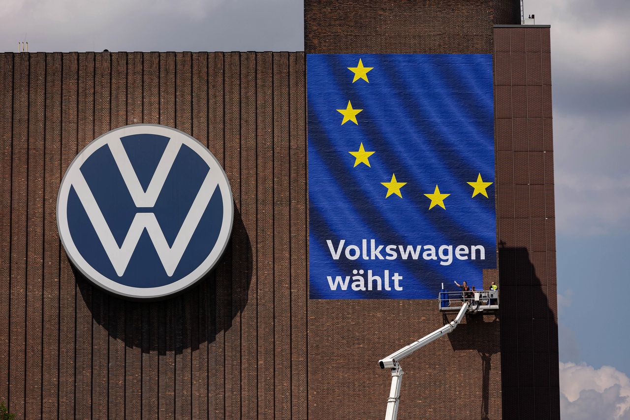 EU car tariff tensions rise as Volkswagen challenges EU strategy