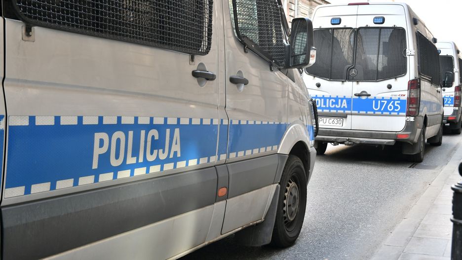 Koronawirus. Niecodzienny konwój policji ze Śląska (zdjęcie ilustracyjne)