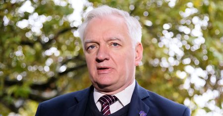 Nieoficjalnie: Jarosław Gowin wraca do zdrowia. Opuścił szpital