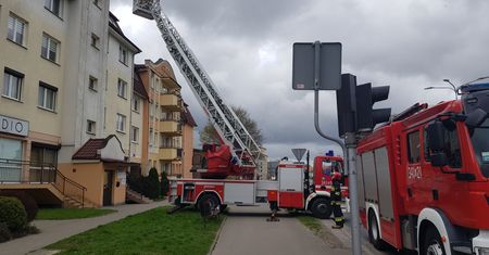 Pogoda. Ostrzeżenia IMGW. Wiatr do 90 km/h, są zniszczenia