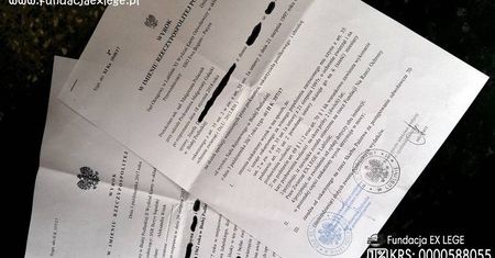 Wyrok sądu: Ciągnął psa za samochodem, trafi do więzienia