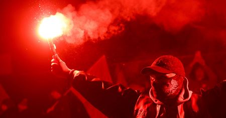Oburzenie po zajściu w Warszawie. "Skandaliczny akt"