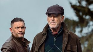 "Burza w szklance wody". Brosnan nie ma czasu na niemądre plotki