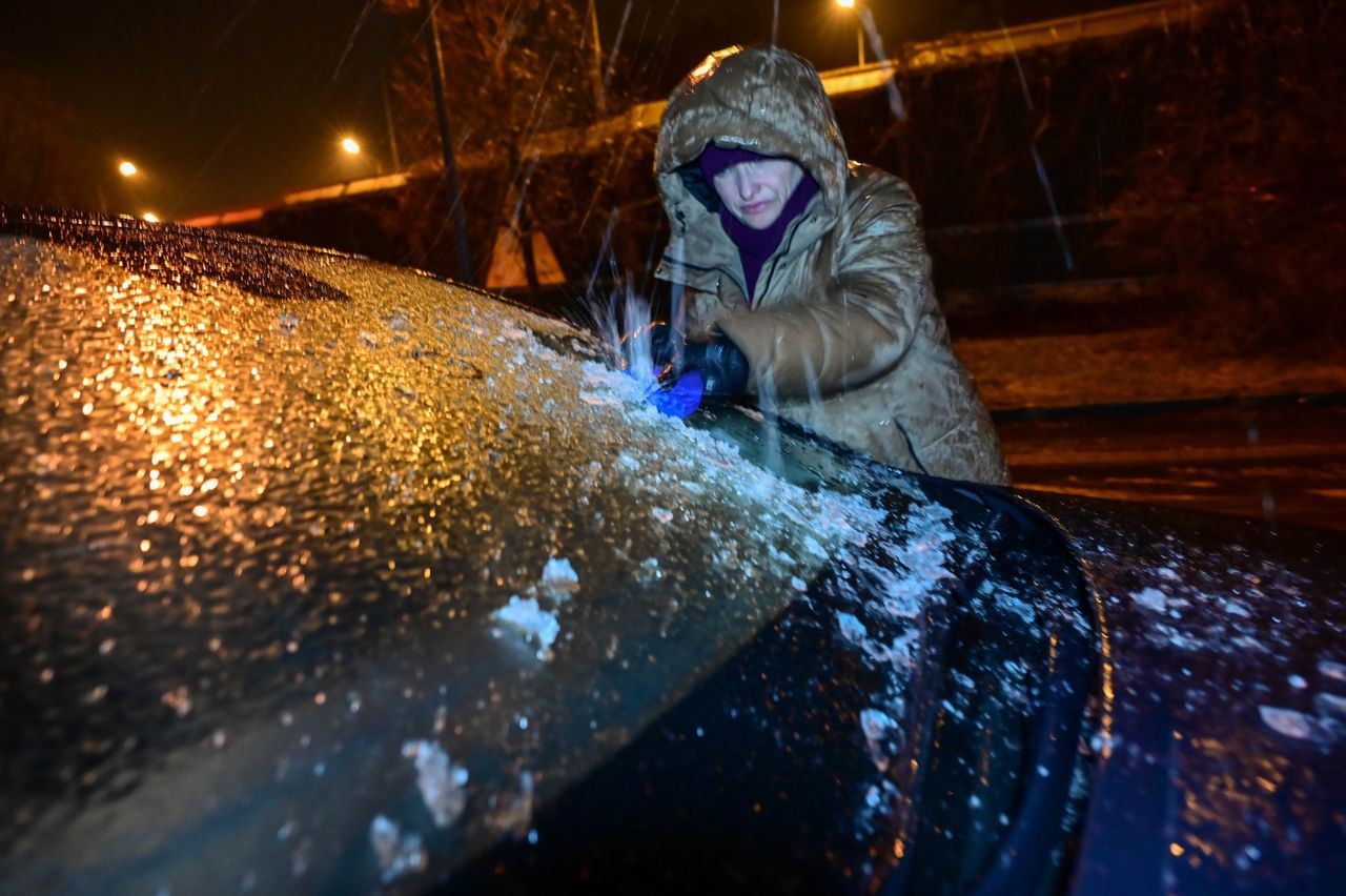 Wielkopolska walczy z gołoledzią. Odnotowano ponad 200 kolizji