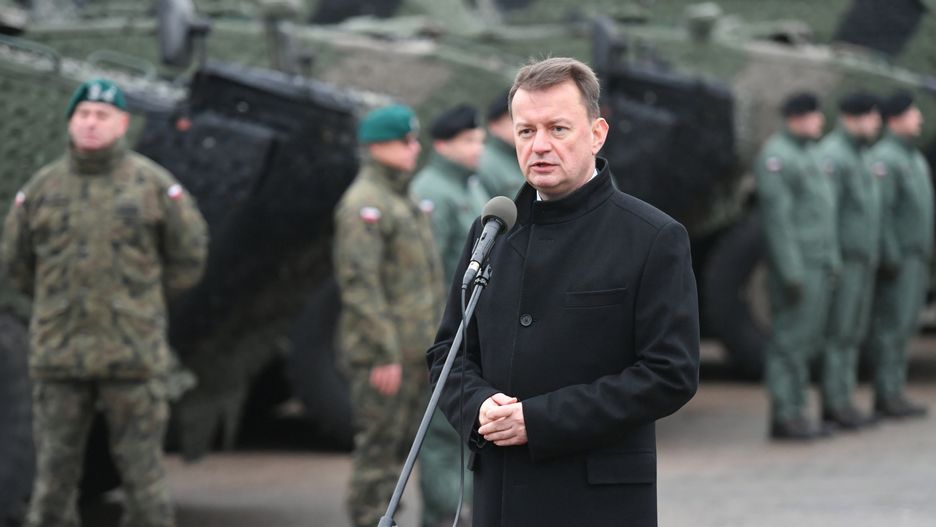 Szef MON zdecydował ws. przełożonych żołnierza, który uciekł na Białoruś 
