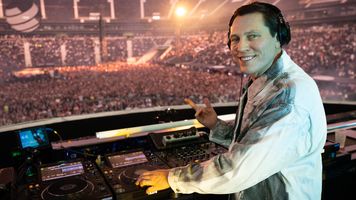 Tiësto pierwszym headlinerem Warsaw Music Festival. Po 23 latach wraca z legendarnym projektem