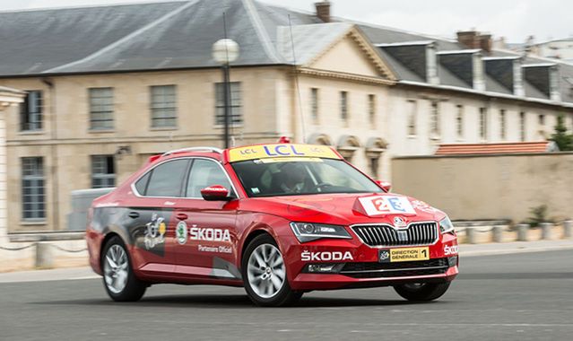 Nowa Skoda Superb poprowadzi tegoroczny Tour de France