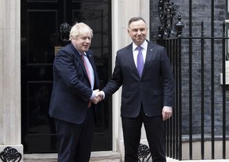 Duda po spotkaniu z Johnsonem: trzeba zrezygnować z dostaw z Rosji