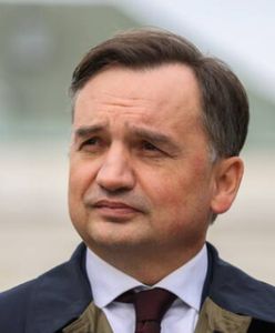 Straszy Romanowskiego i Wosia więzieniem. Mówi o "rakietach" od Ziobry