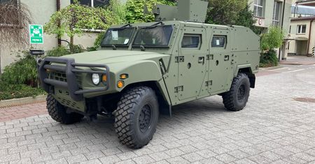Wojsko zamówiło 400 aut. Kia KLTV dotarła do Polski