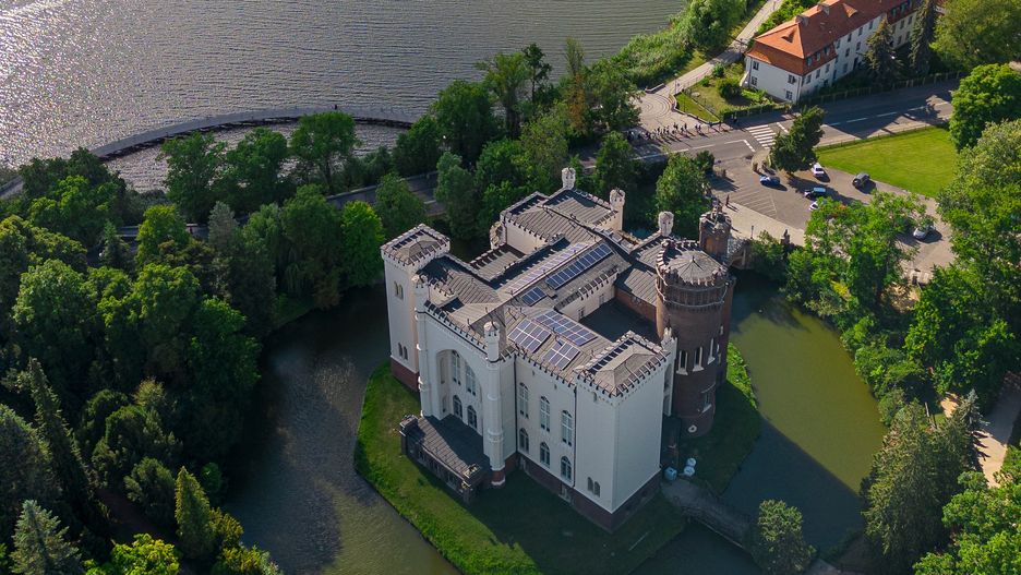 Zamek w Kórniku zachwyca położeniem