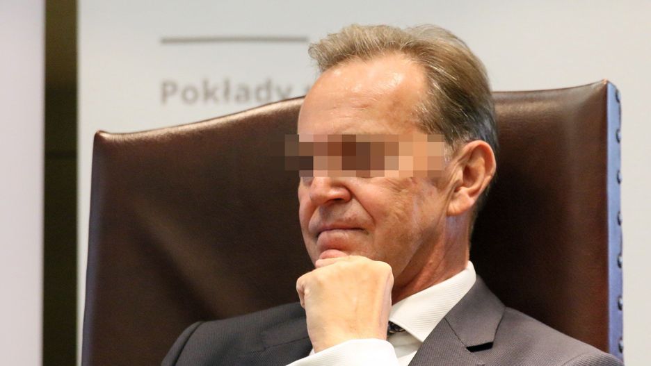 Przed Sądem Rejonowym Lublin-Zachód rozpoczął się we wtorek (14 października) proces Andrzeja K., znanego prawnika, wieloletniego wykładowcy UMCS, oskarżonego o psychicznie znęcanie się nad żoną. Mężczyzna nie przyznaje się do winy. Jego proces toczy się za zamkniętymi drzwiami.