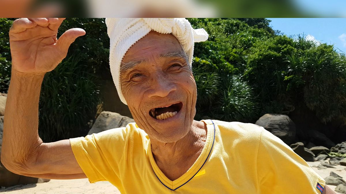 Mieszkał na bezludnej wyspie 29 lat. Po 4 latach powrócił do swojego raju 1