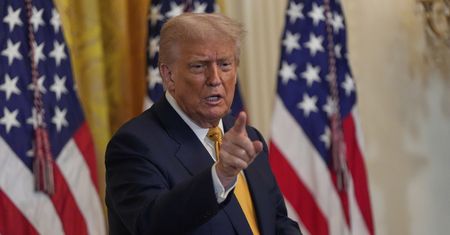 Trump sfrustrowany sprawą Epsteina. "Jest wściekły"