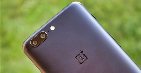 Podwójne aparaty z teleobiektywami wymagają usunięcia jednego problemu