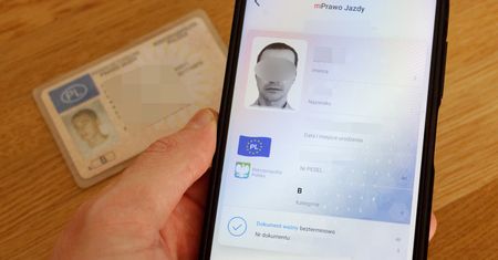 Nowe funkcje w mObywatelu. Kierowcy się ucieszą