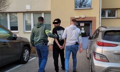 Pomalowali wagony w metrze w Warszawie. Areszt dla Hiszpanów