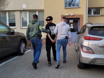 Pomalowali wagony w metrze w Warszawie. Areszt dla Hiszpanów