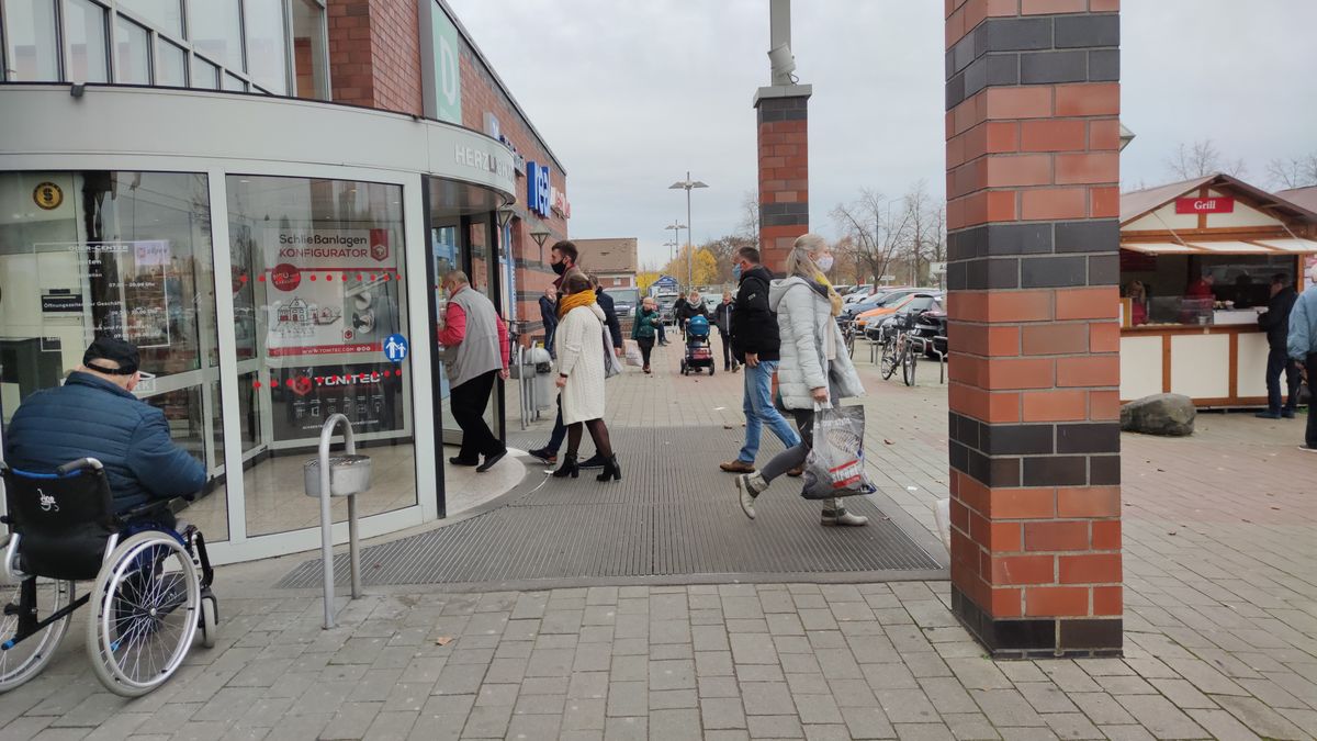 Niedziele handlowe kwiecień 2021. Czy dzisiaj obowiązuje zakaz handlu?