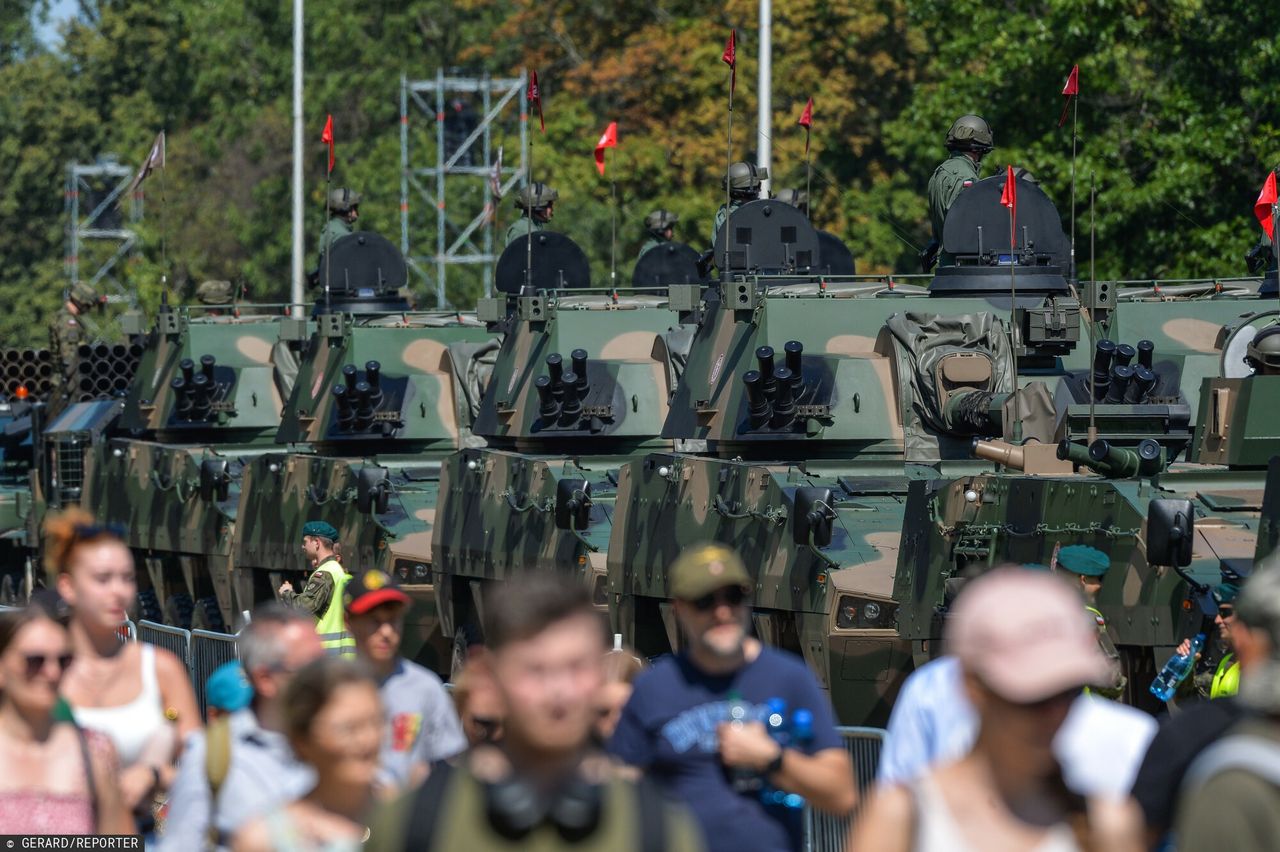 Media: MON zapłaciło TVP 899 tys. zł za transmisje Święta Wojska Polskiego